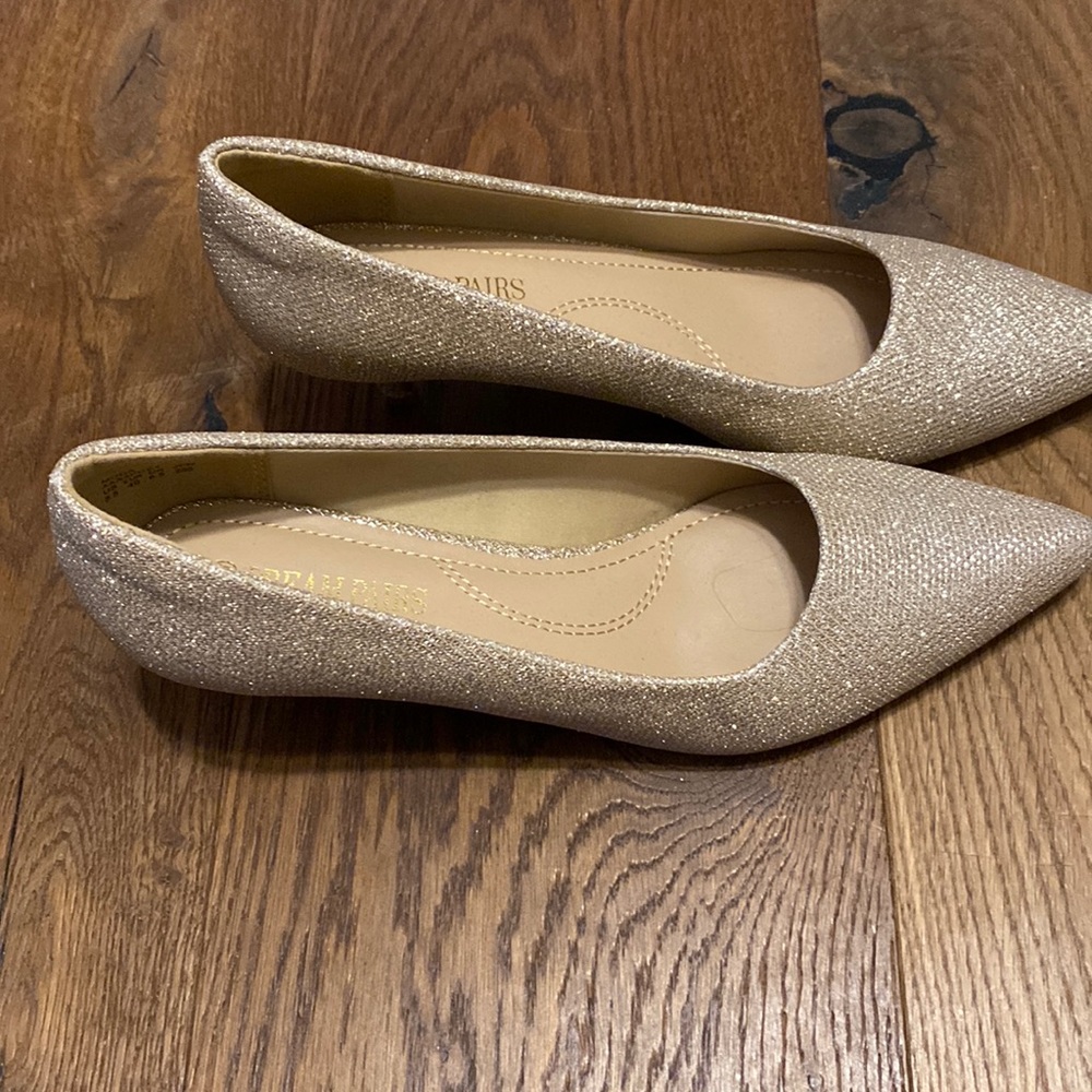 Dream pair’s size 8.5never great for prom champagne